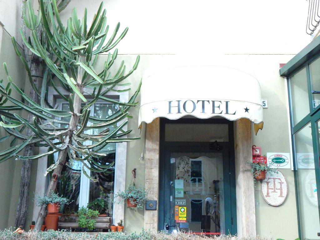 Albergo Torino Albenga Dış mekan fotoğraf